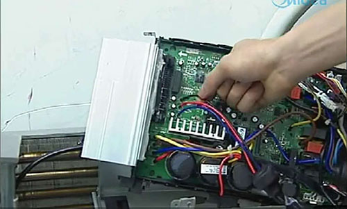 三山美的空调电话是多少